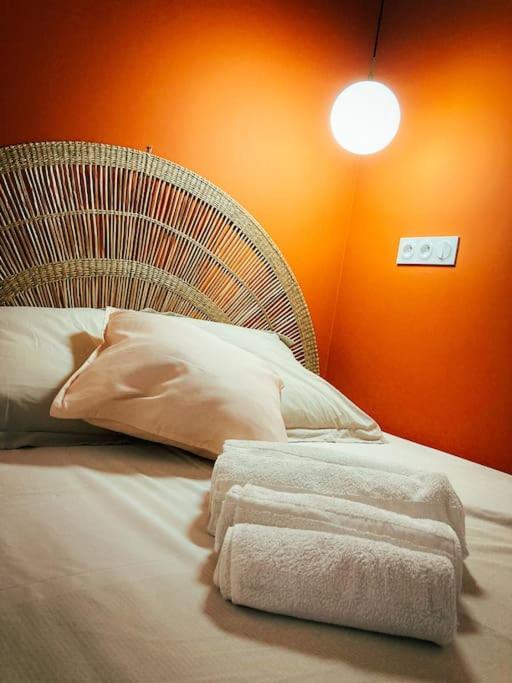 Magnifique T2 Proche Mer Et Ville Refait A Neuf Avec Terrasse Menton Exterior photo
